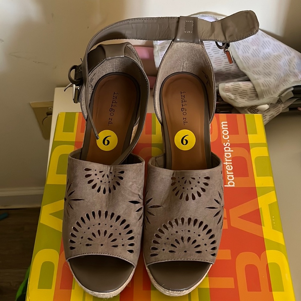 Grey indigo rd wedges